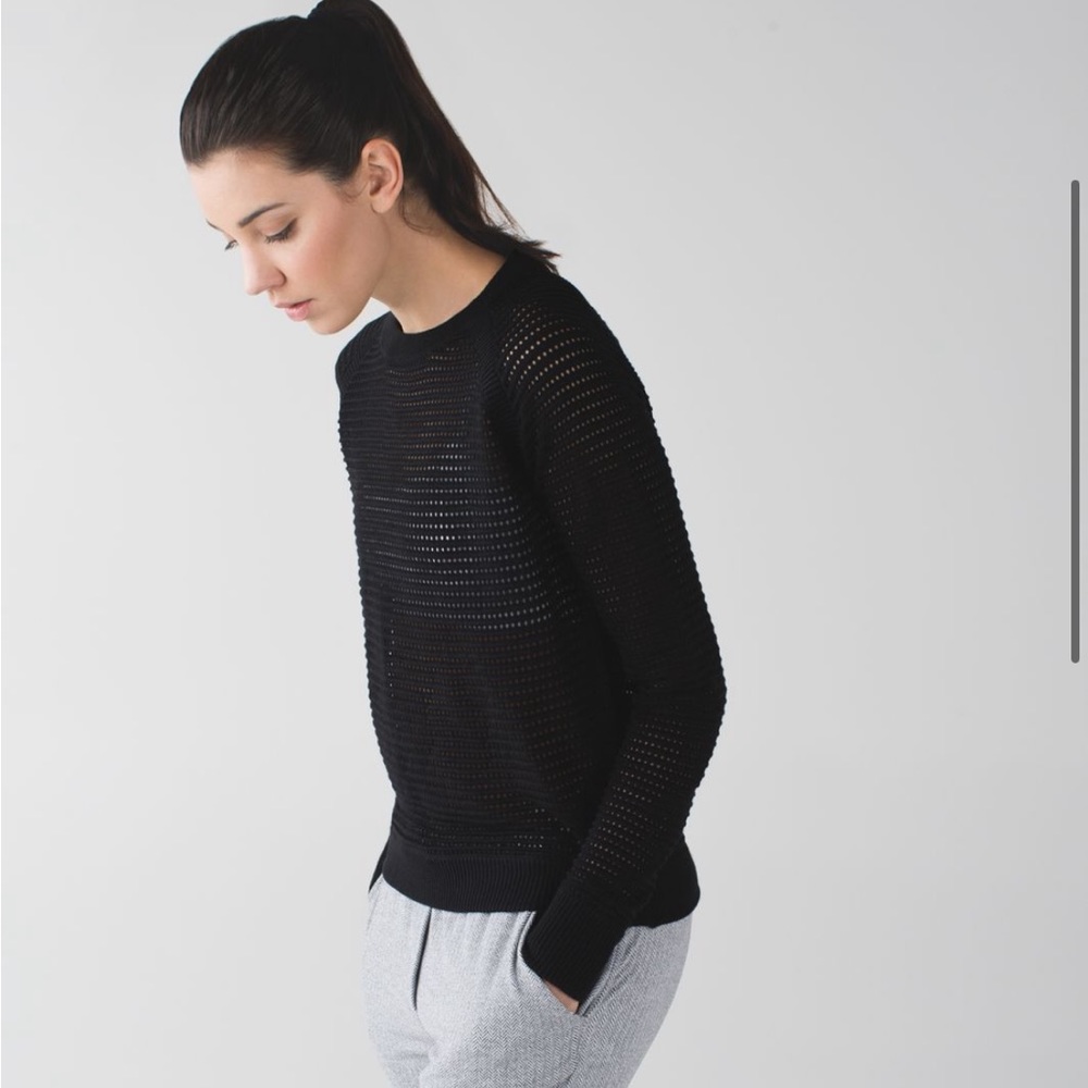 Lululemon Black Devi Crew Pointelle Sweater 2-4